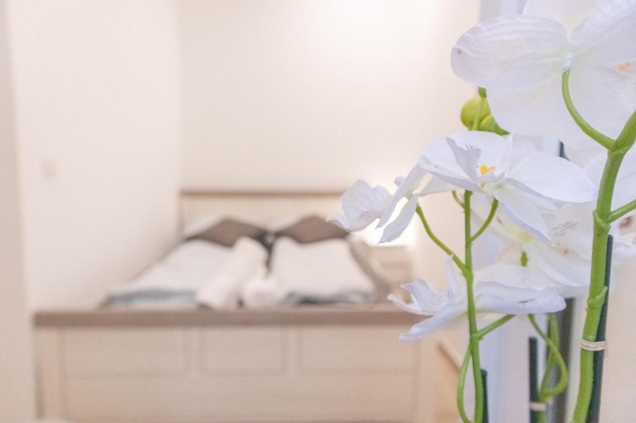 9 Min From City Center - Beautiful Studio Near U1 Reumannplatz Wina Bagian luar foto